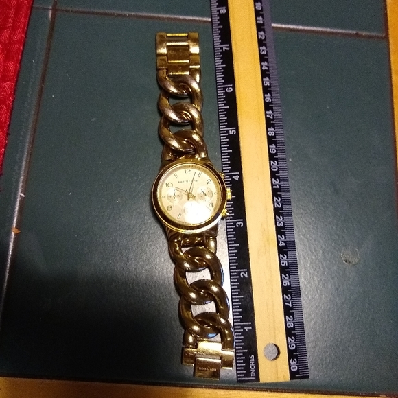 Micheal Kors Ladies watch - Picture 8 of 8